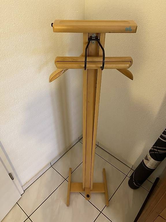 Garderobe: Kleiderständer / Kleiderhalter / Garderobe – Gebraucht aus Zürich von ragusa45
