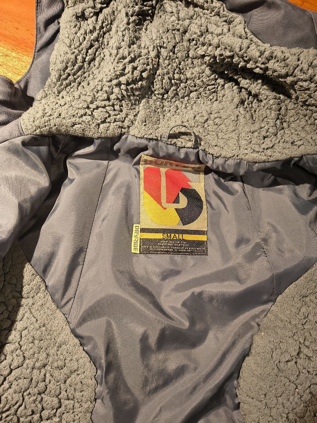 Burton Vestes: burton ski/snowboard jacke – D'occasion à Tegna par van_9cdw 1