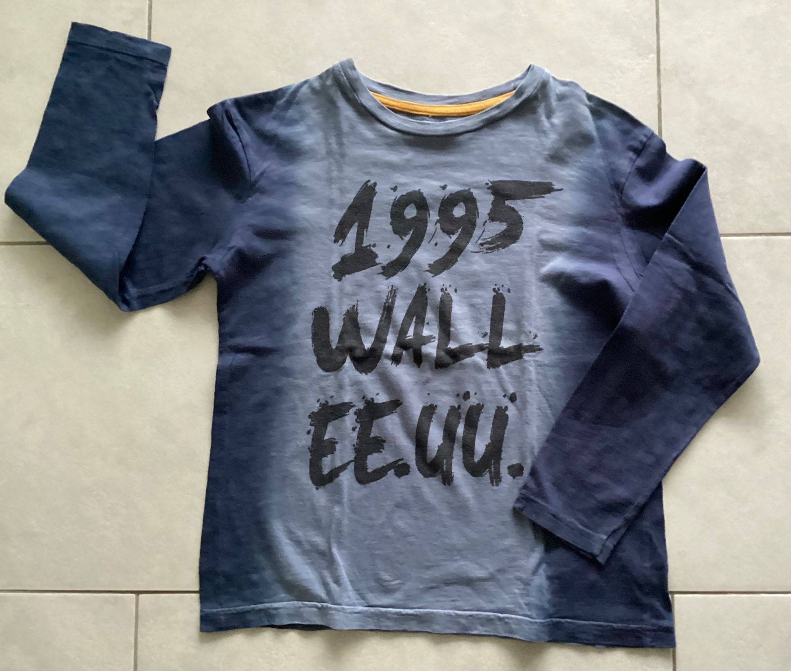 H&M Pulls et sweat-shirts: Langarmshirt blau Gr. 128/140 – D'occasion à Wagen par papai1