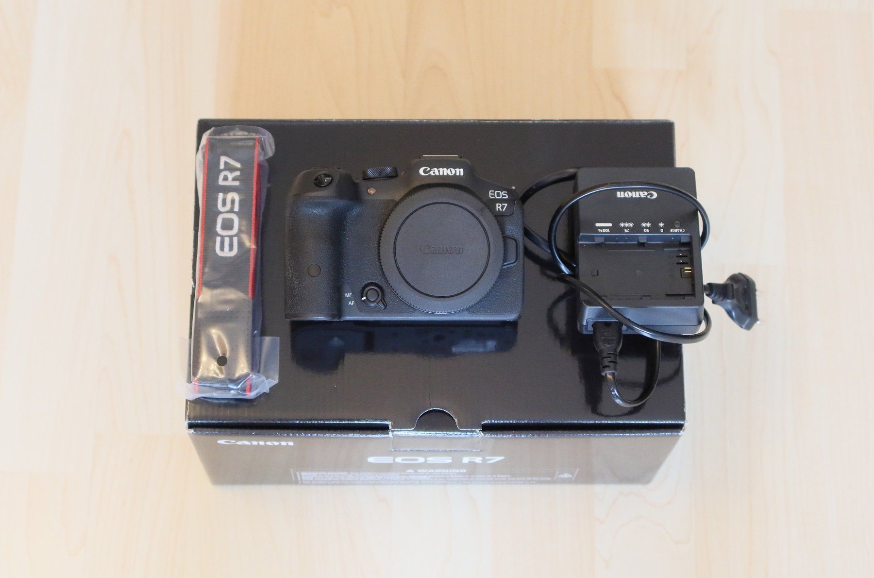 Canon Fotocamera: Canon EOS R7 Digitalkamera – Usato da Niederbipp venduto da Morion75 1