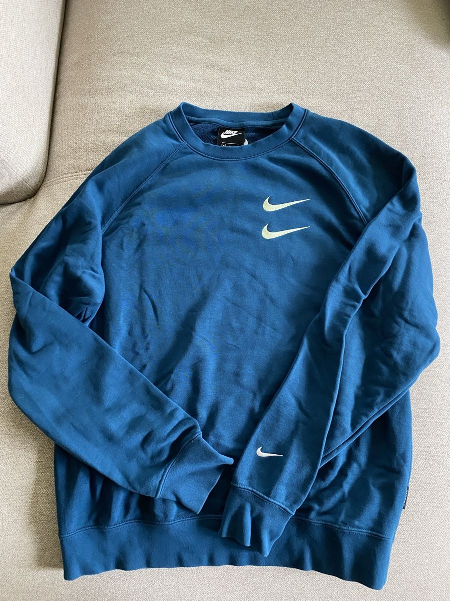 Nike Pullover & Sweatshirts: Pull Nike Double Swoosh - Taille M – Gebraucht aus Rossemaison von Carduelis