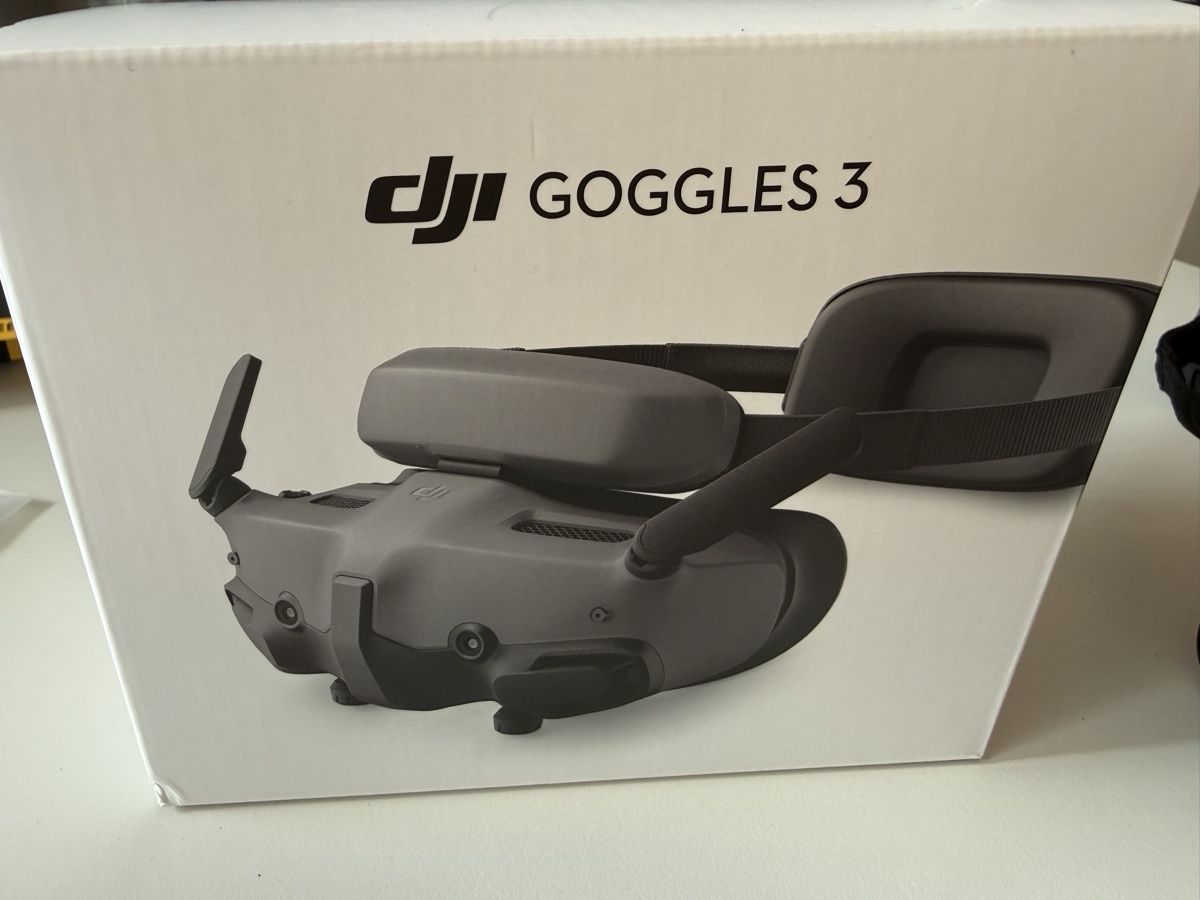 DJI Modellismo RC: DJI Goggles 3 FPV Brille inkl. Motion Controller 🍟  – Nuovo (secondo la descrizione) da Widen venduto da Mpopeye