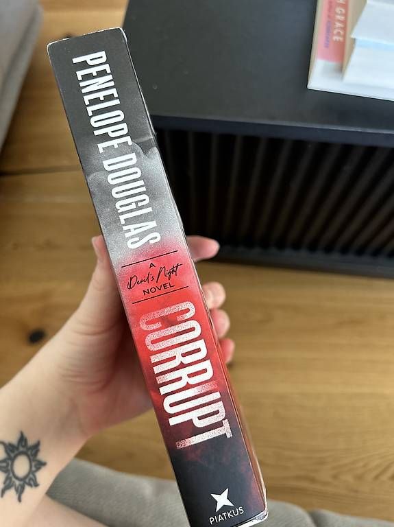 Libri: Corrupt - Penelope Douglas (Dark Romance) – Nuovo (secondo la descrizione) da Altstätten SG venduto da tab_77z2 2