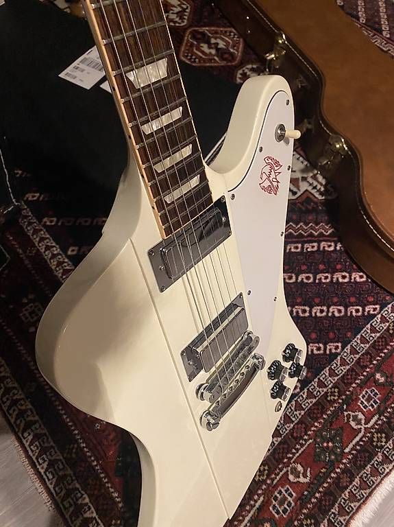 Gibson Strumenti musicali: Gibson Firebird V – Usato da Les Charbonnières venduto da bap_s68x 2