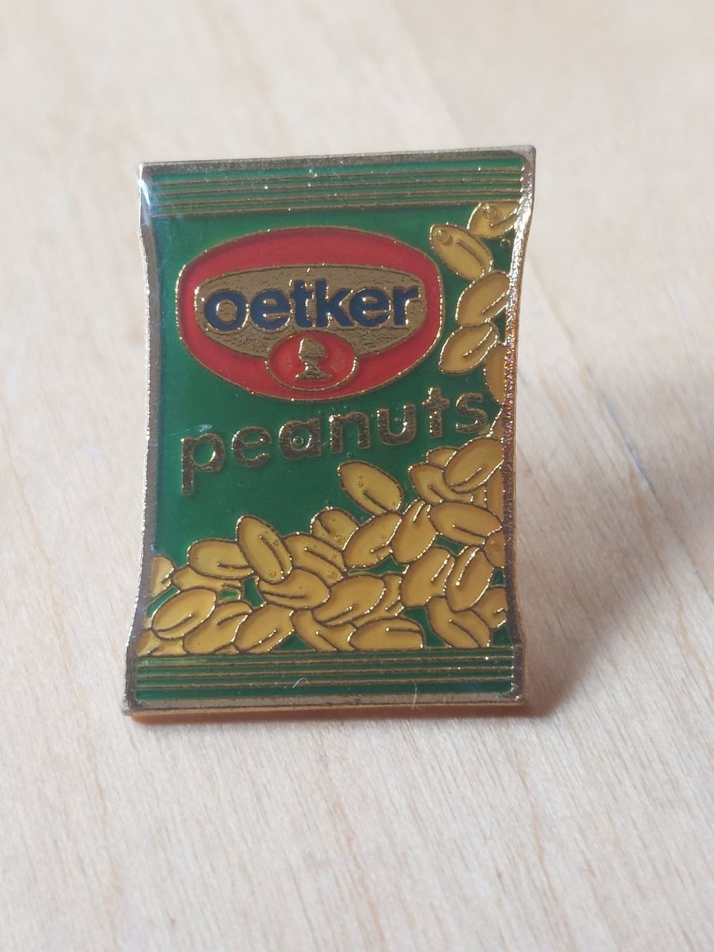 Placchette & Badge: 3 OETKER - PIN – Usato da Gipf - Oberfrick venduto da Esnoopy 1