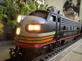 Märklin 3129 4129 USA EMD F7 Digital ‚Southern Pacific‘