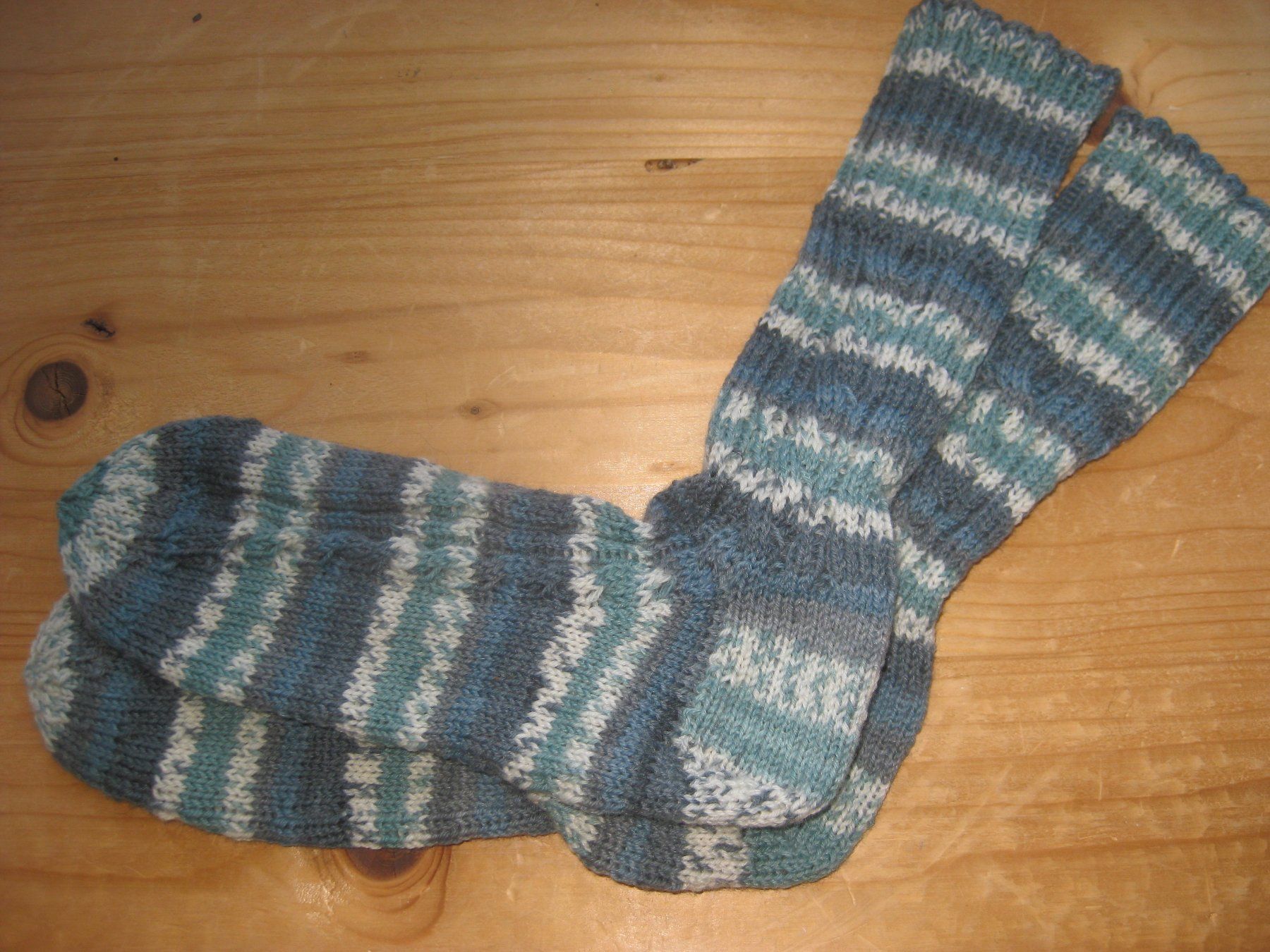 Calze: Schöne gestrickte Herrensocken   Grösse  40/41 – Nuovo (secondo la descrizione) da Huttwil venduto da Sommerhaus