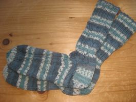 Schöne gestrickte Herrensocken   Grösse  40/41