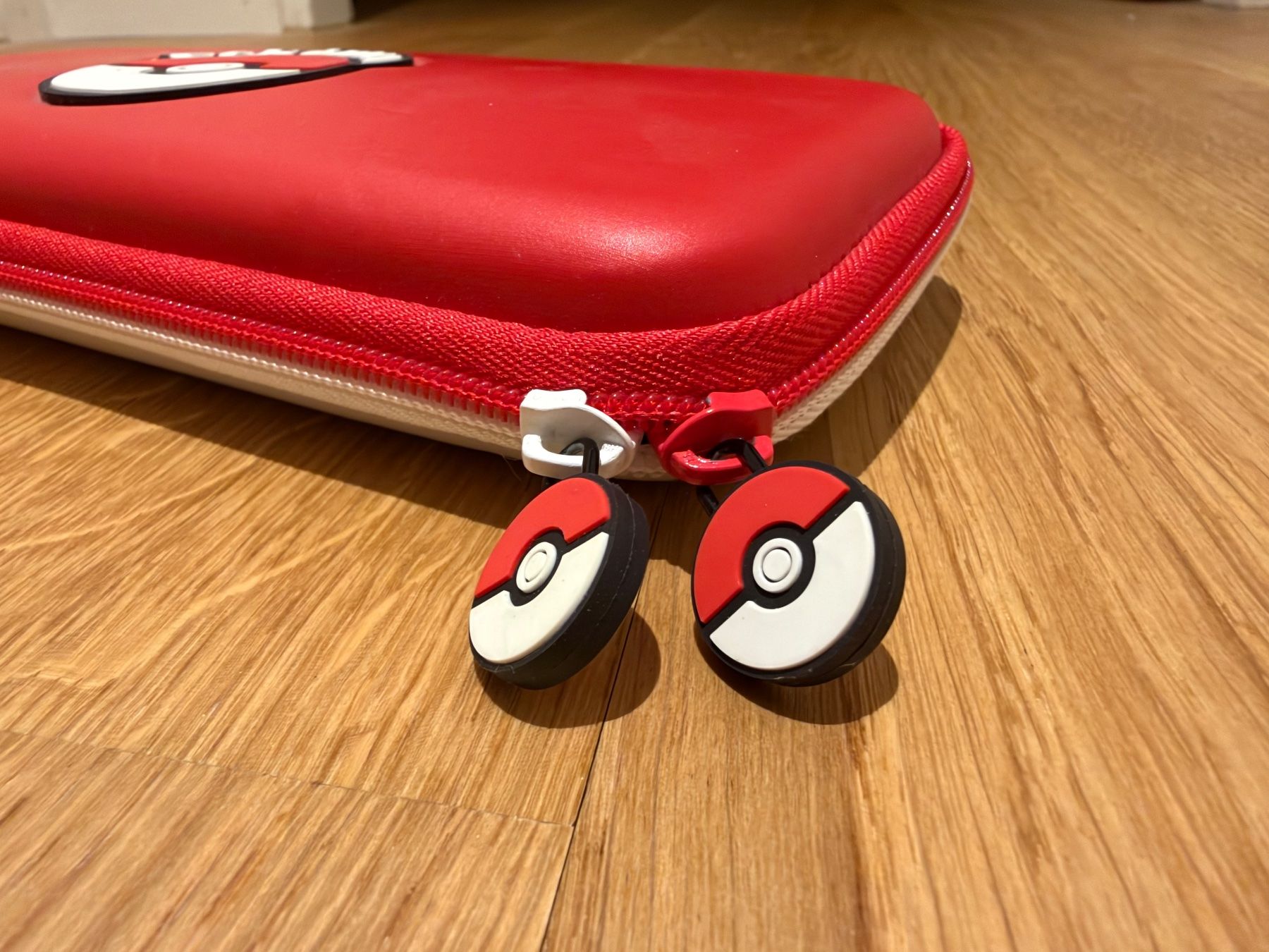 Schutzhüllen: Nintendo Switch Tasche Pokémon Design – Gebraucht aus Zug von Capraibex78 2