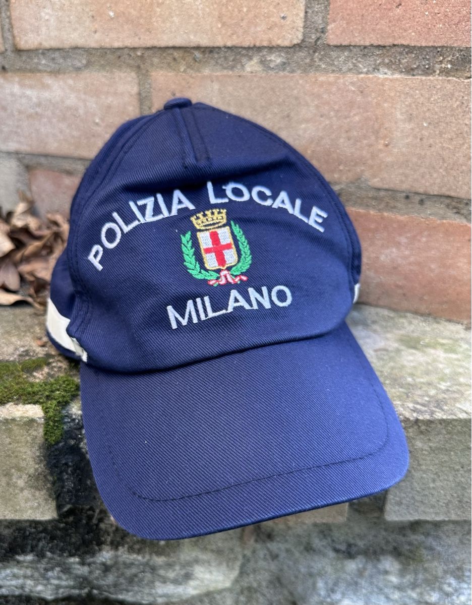 Sonstige Kleidung & Accessoires: Police Milano Italy – Gebraucht aus Morbio Inferiore von Ecod
