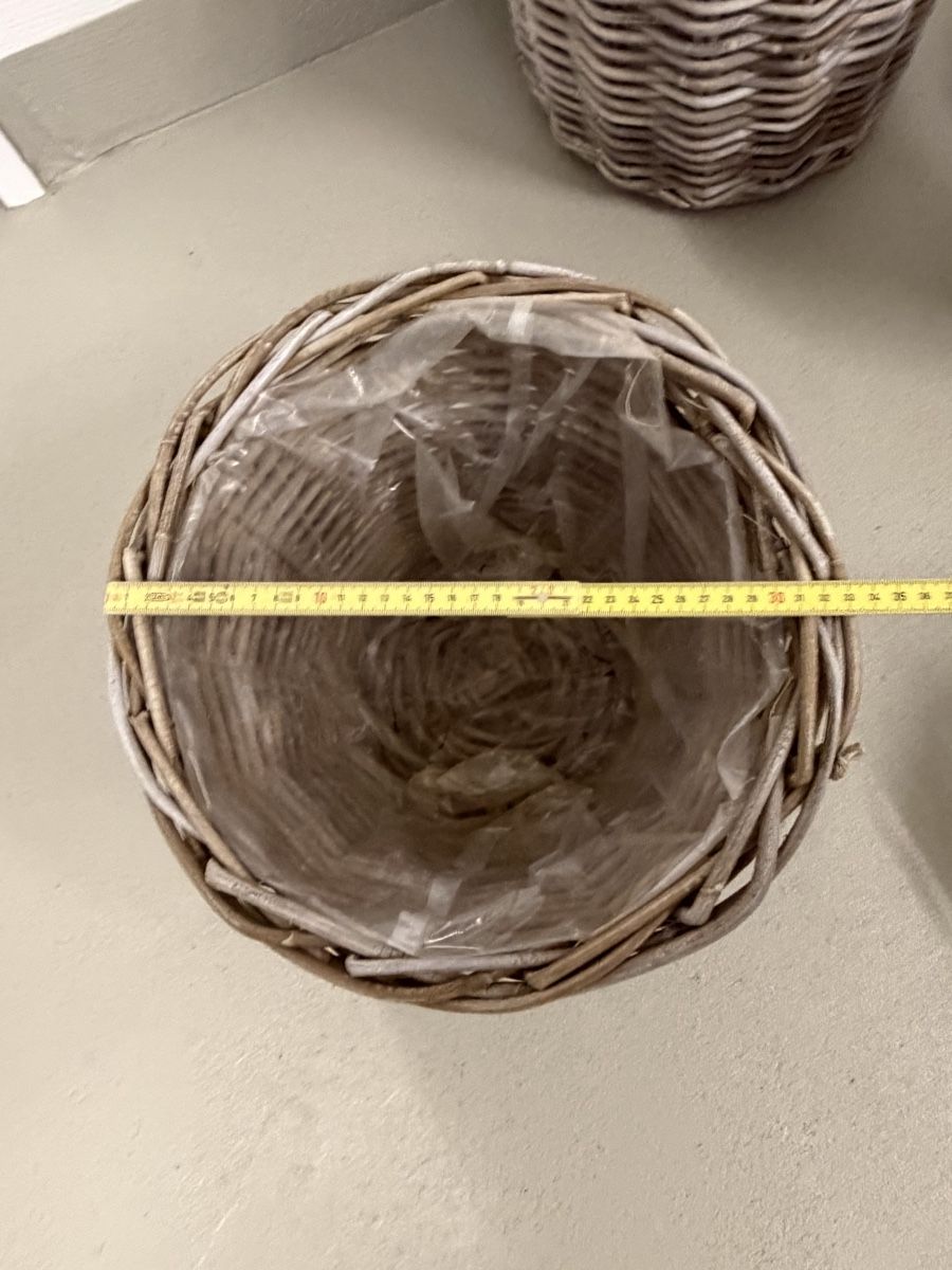 Blumentöpfe: Pflanzenkorb Rattan Set  – Gebraucht aus Berikon von hei10 3