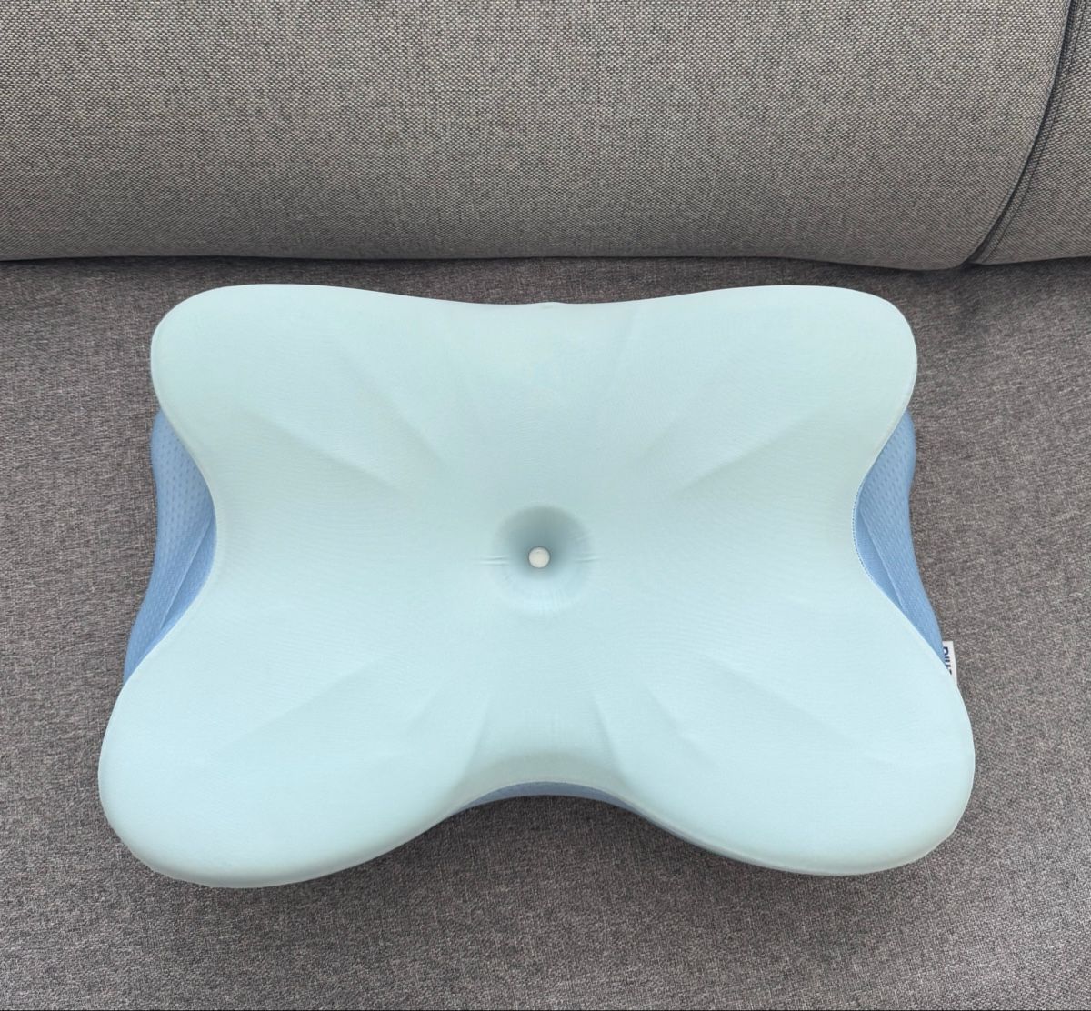 Cuscini: Oreiller ergonomique Derila. Neuf.  – Nuovo e nell'imballaggio originale da Meyrin venduto da cak_5np9 1
