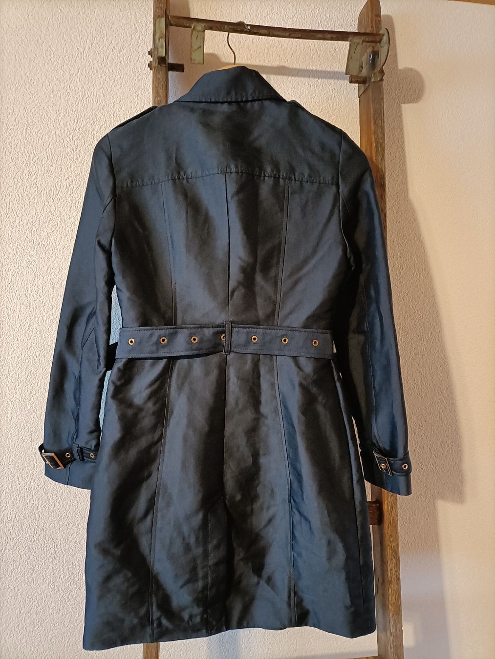 Mäntel: Wunderschöner Damen Trenchcoat, Gr. 34 – Gebraucht aus St. Gallen von jan_ccx7 1