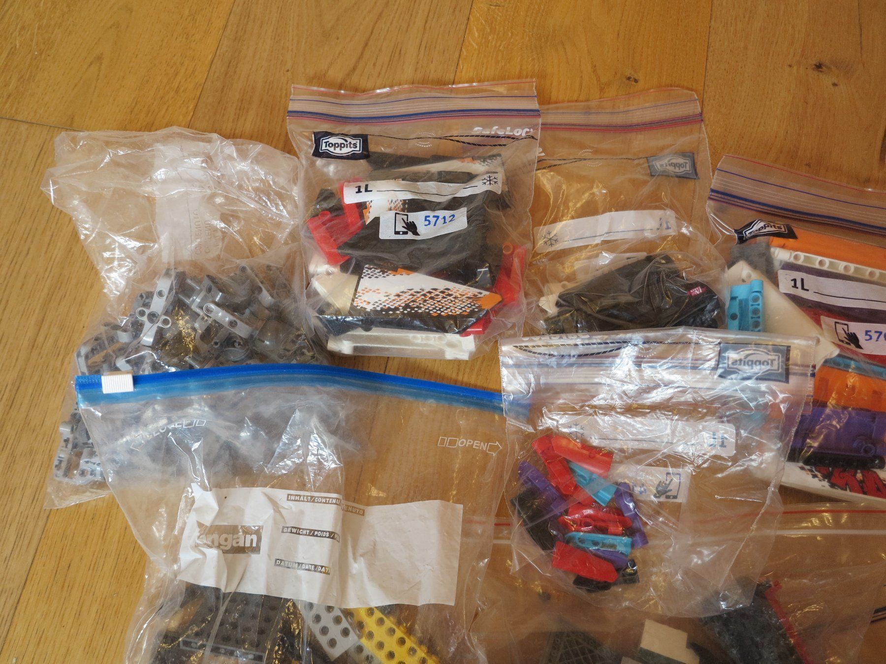 Lego Giocattoli: Lego ca. 1,4  kg. – Usato da Bettmeralp venduto da stermei 1