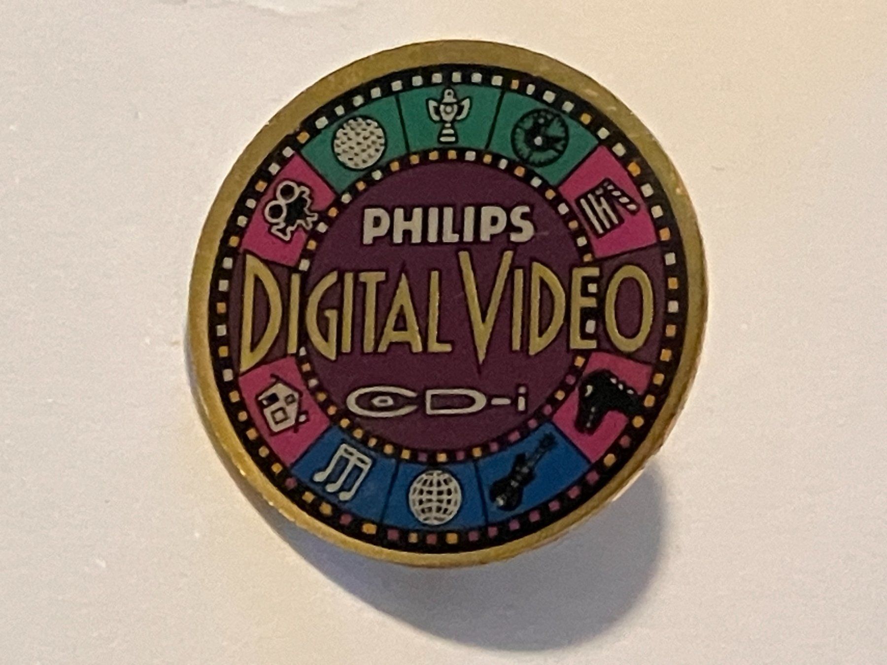 Plaketten & Abzeichen: 1 Pin Philips Digital Video CD-i – Gebraucht aus Basel von djwwpp