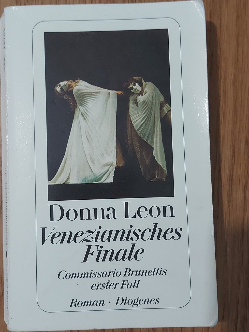 Libri: 2 Donna Leon Romane – Usato da Zürich venduto da Atad 1