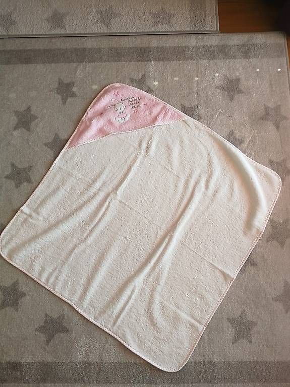 Serviettes de bain: Baby Badetuch, NEUWARE – D'occasion à Fehraltorf par Sato01 1