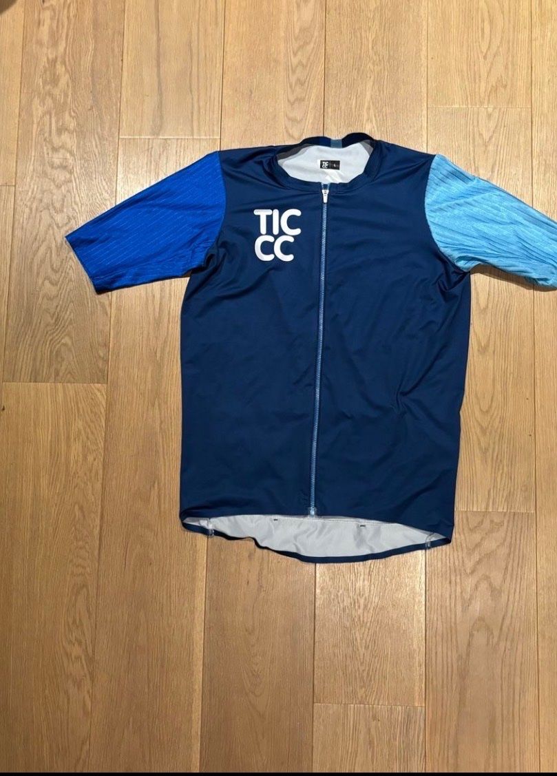 Canottiere & Pantaloni: TICCC Velotrikot Gr. M – Usato da Zürich venduto da Supershopper112