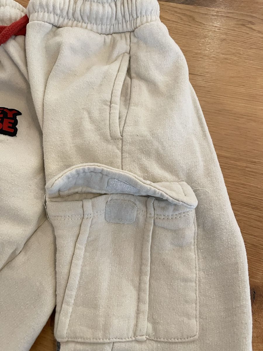 Anzüge: Micky Maus Set, Pullover und Jogginghose, Grösse 98 – Neu (gemäss Beschreibung) aus Ried b. Kerzers von yas_p7th 4