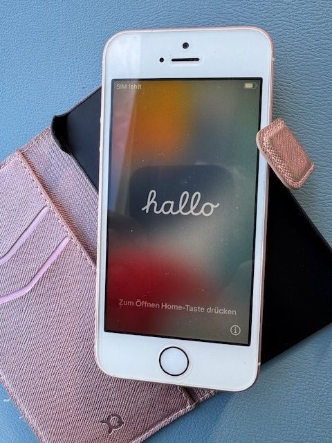 Apple Telefoni cellulari / Smartphones: Iphone SE 64 GB roségold  (1.Generation) – Usato da Fidaz venduto da miablue105 2