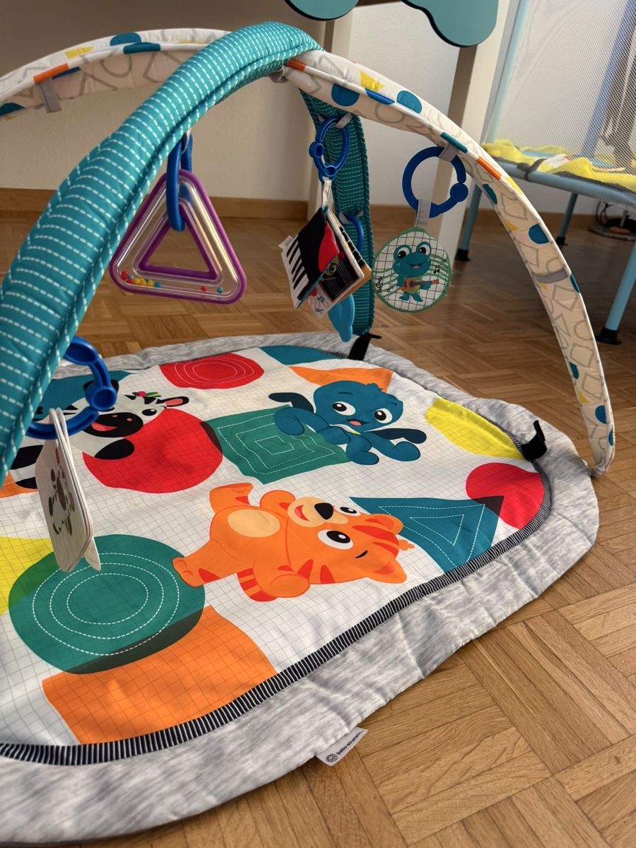 Spielmatte: Baby-Spieldecke mit Spielbogen – Gebraucht aus Eglisau von fed_gyw5 1