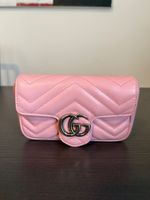 GG Marmont Mini Schultertasche aus Leder