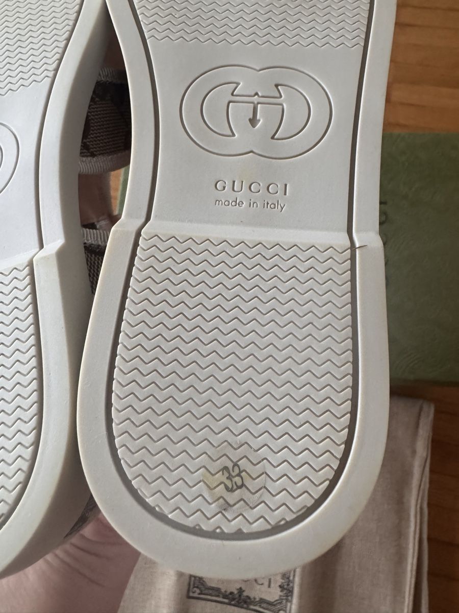 Gucci Chaussures garçon: Gucci GG canvas Kinder Sandale Gr.33 – Neuf avec emballage d'origine à Pfäffikon SZ par EMMA0111 4