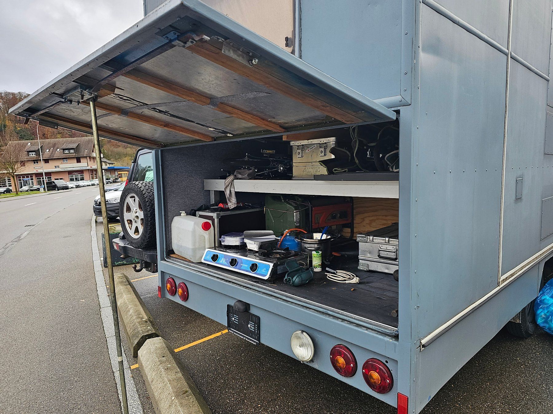 Opel Camping Fahrzeuge: Opel Blitz Wohnmobil 6 Sitzplätze – Gebraucht aus Glattfelden von per_n6r5 3