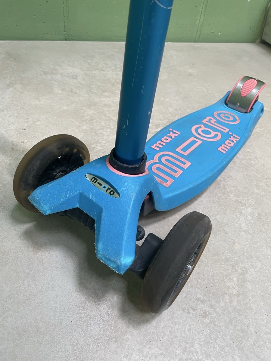 Micro Kickboard: Maxi Micro Delux – Usato da Zürich venduto da Natascha.W. 1
