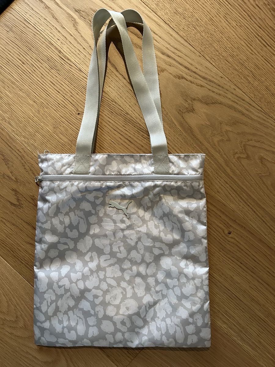 Puma Taschen: 🤍Puma Tasche🤍 – Gebraucht aus Kilchberg BL von ann_kwk5