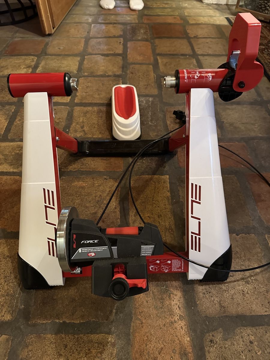 Hometrainer: Velo Hometrainer NEU – Nuovo (secondo la descrizione) da Volketswil venduto da ene_kyz7