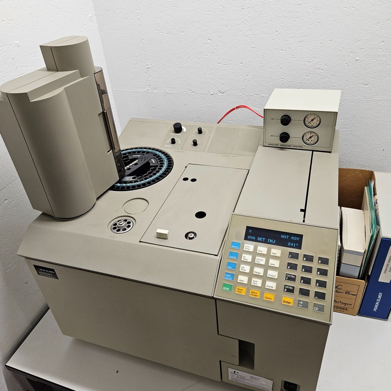 Accessori da laboratorio: Perkin Elmer AutoSystem GC – Usato da Niederdorf venduto da LeptonAG_Labor 2
