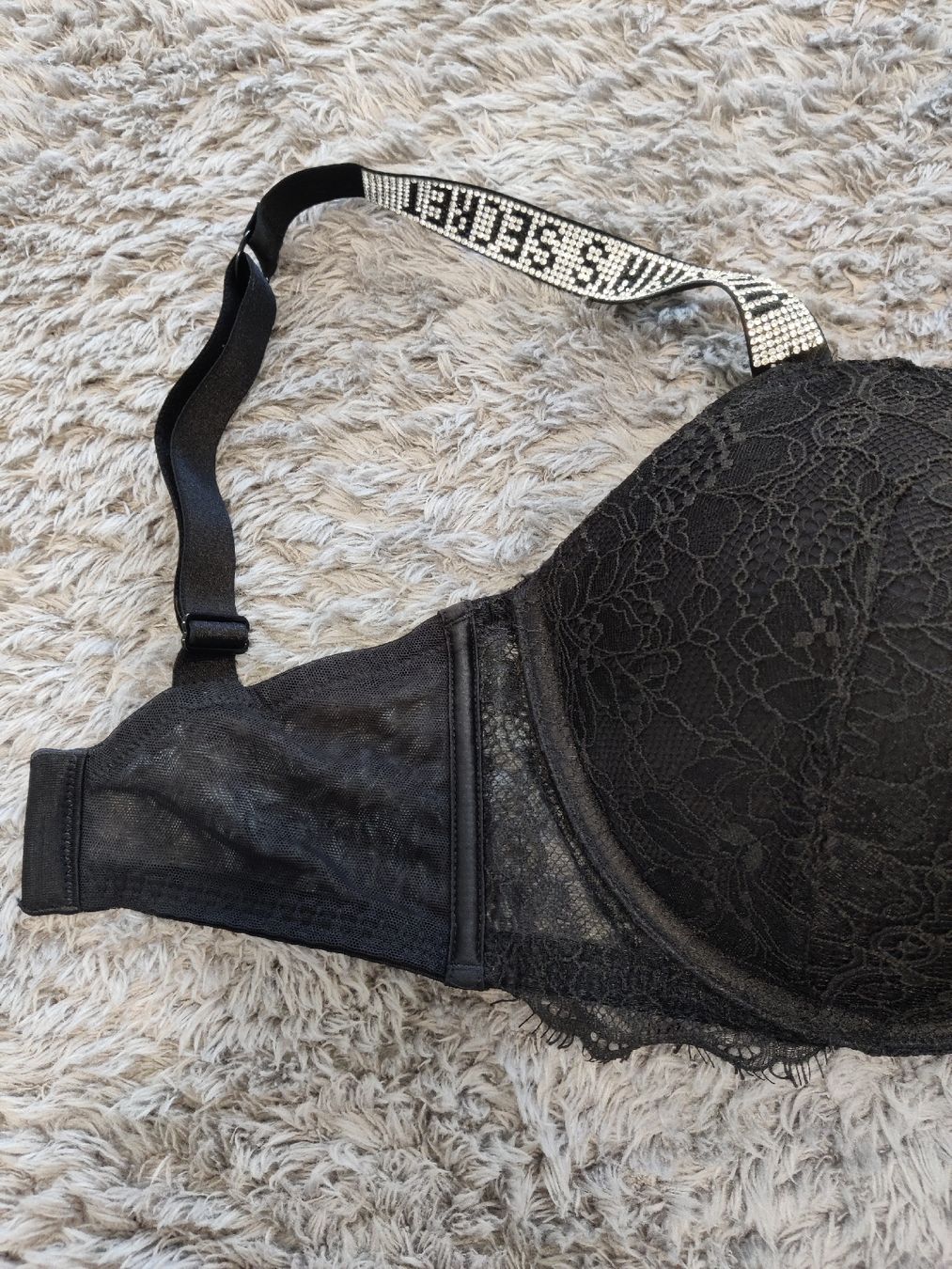 Victoria's Secret Altra biancheria intima: Victoria Secret Bombshell BH NEU – Nuovo (secondo la descrizione) da Pieterlen venduto da Saemelili 8