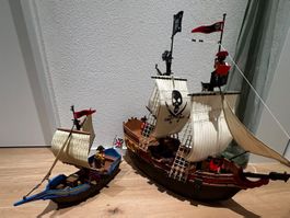 PLAYMOBIL Piraten-Beuteschiff & Rotrock-Kanonensegler