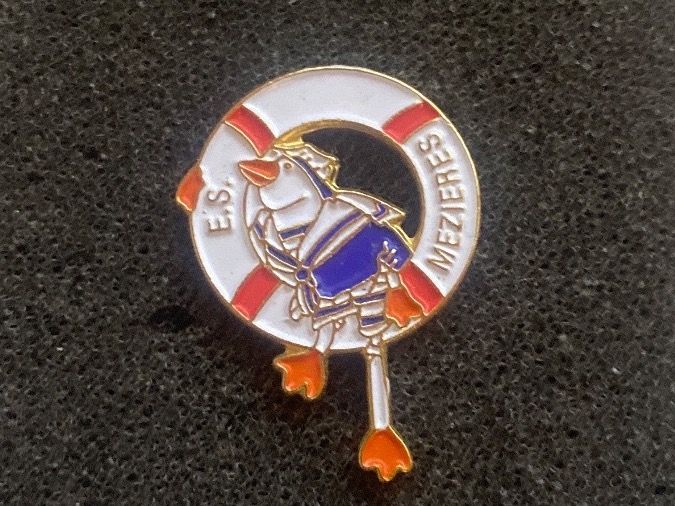 Placchette & Badge: PIN'S - E.S MEZIERES – Usato da Le Brassus venduto da cinema13