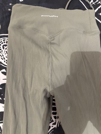 Leggings Damen Oceans Apart olivgrün Grösse S guter Zustand