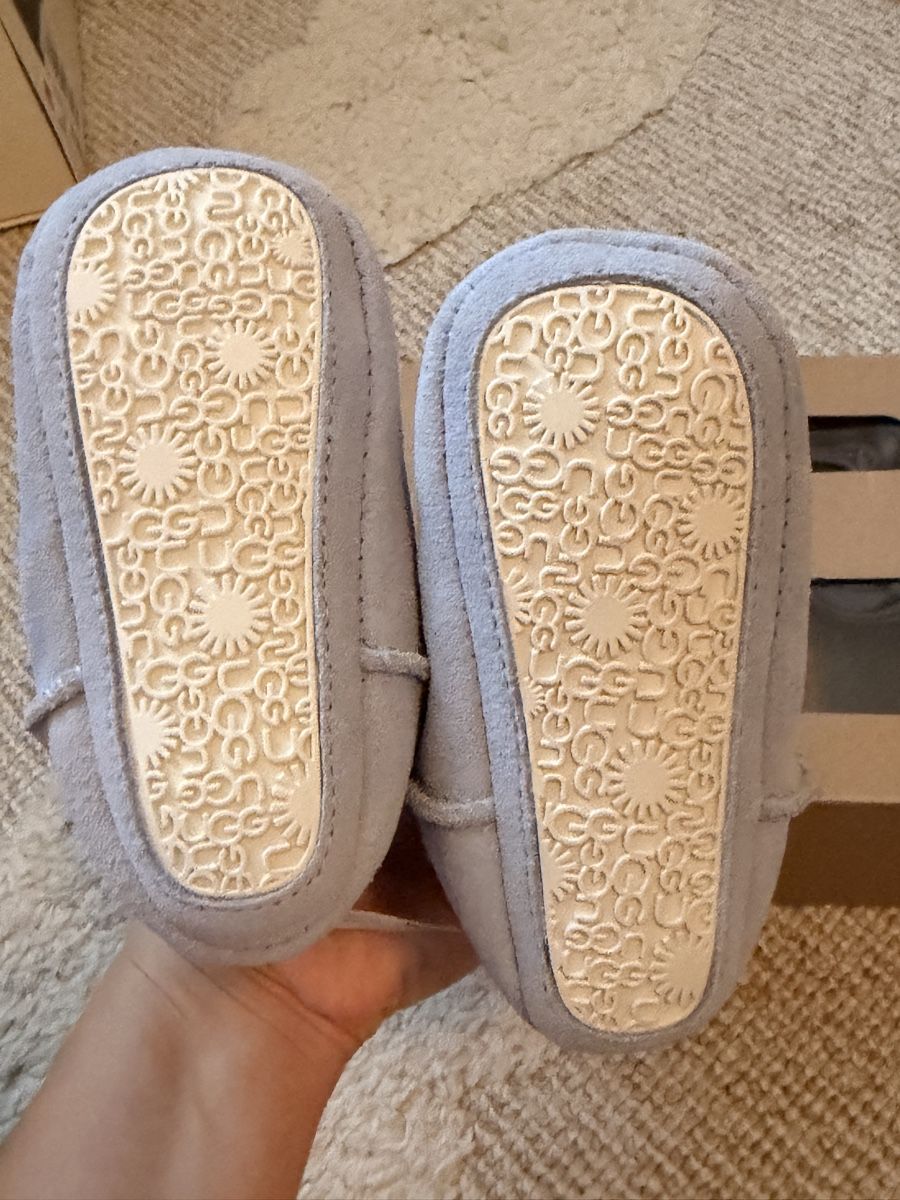 Ugg Scarpe per ragazzi: UGG Babyschuhe I Jesse hellblau Grösse 4/5 Neu – Nuovo e nell'imballaggio originale da Dietikon venduto da jes_2jbf 2