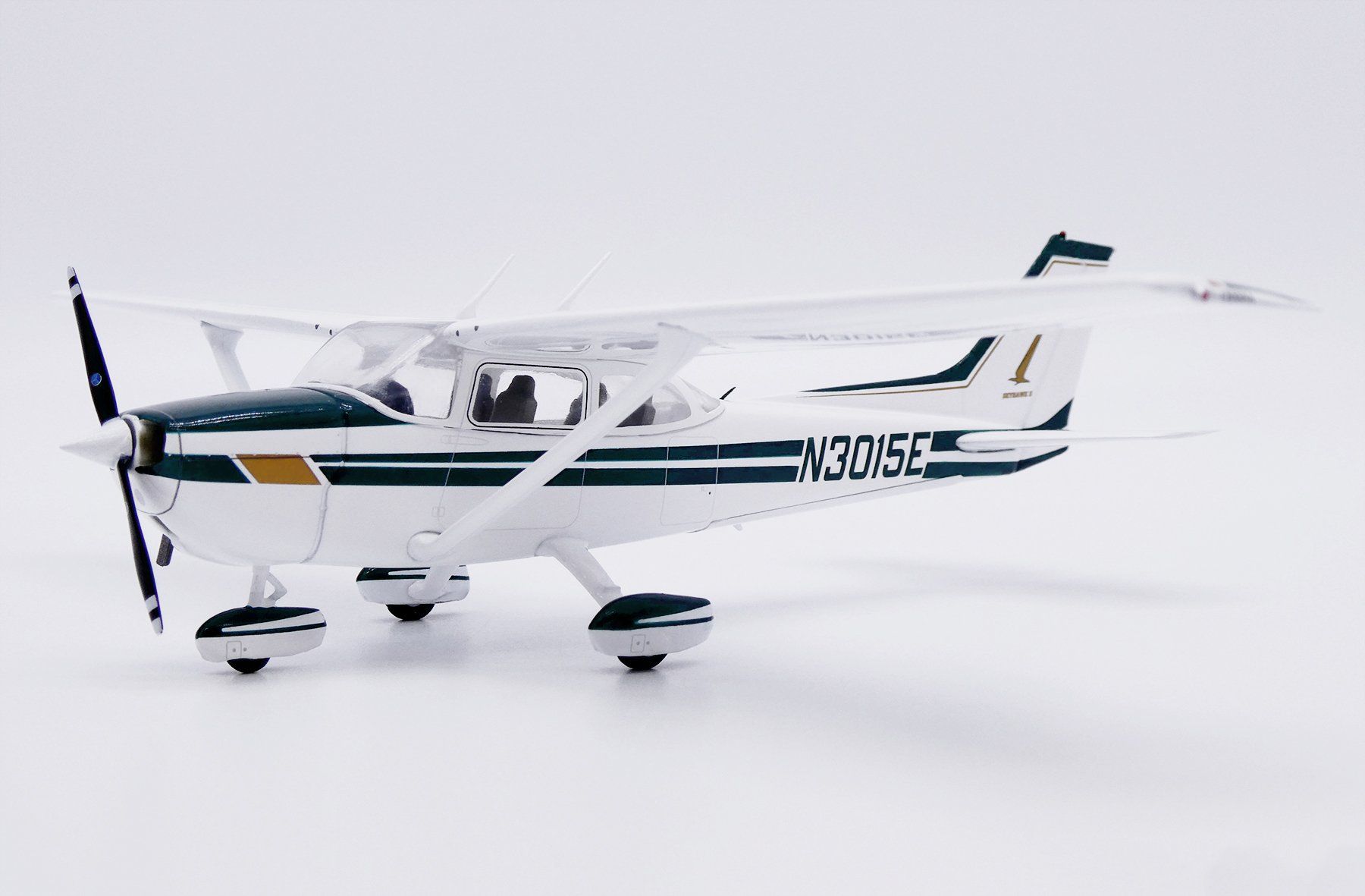 Cessna Modellbausätze & Standmodelle: CESSNA 172 – Neu und originalverpackt aus Morges von iljamuromez 2