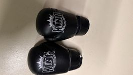 Boxhandschuhe KING schwarz Grösse 12oz guter Zustand