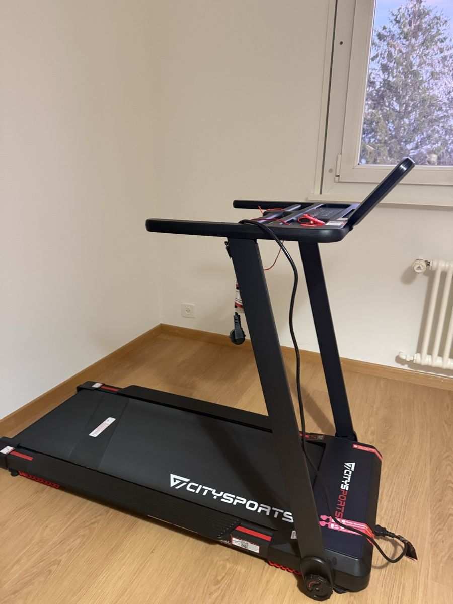 Macchine per carico, silaggio e trasporto: Tapis de course pliable et inclinable  – Usato da Longirod venduto da sara08 1