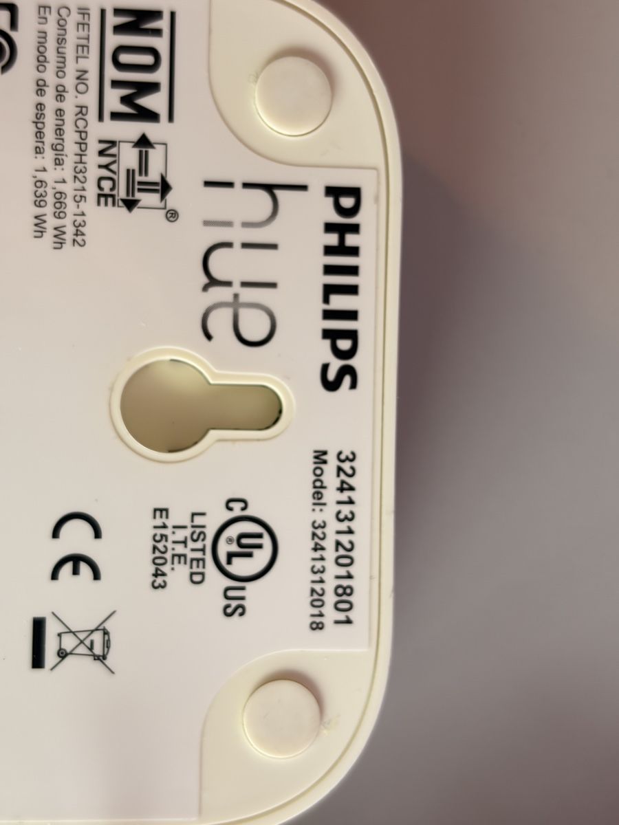 Philips Hub & Switch: Philips Hue Bridge – Usato da Dübendorf venduto da edaboss 1