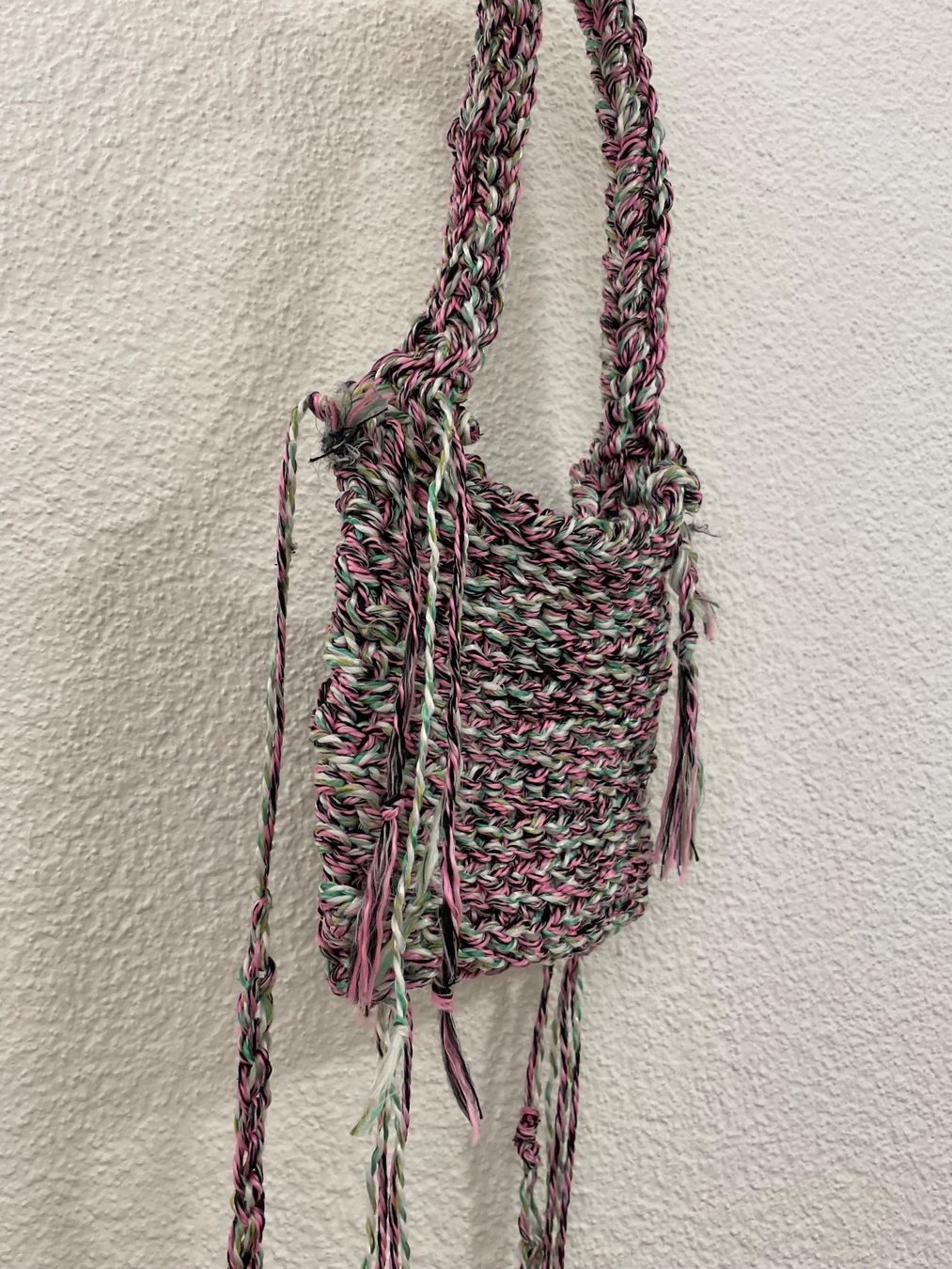 Borse da donna: ALLES RAUS Crochet Bag – Usato da Kloten venduto da simones.thriftshop 1
