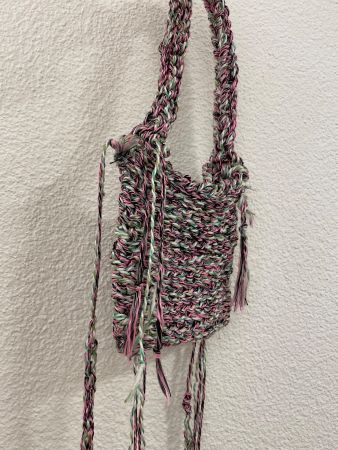 ALLES RAUS Häkeltasche