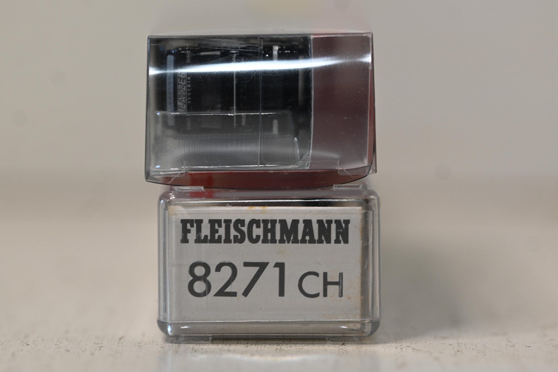 Fleischmann Modellini di ferrovie: Hupac Wagen Fleischmann Johnnie Walker Spur  N – Usato da Laupen ZH venduto da Zmoewe 5