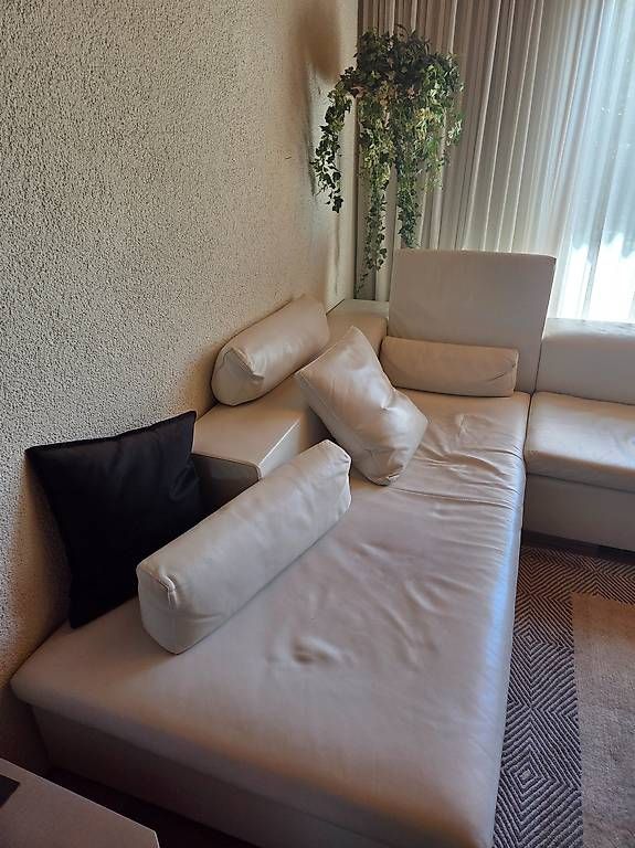 Sofas: Ledersofa – Gebraucht aus Jegenstorf von cla_d57p 1