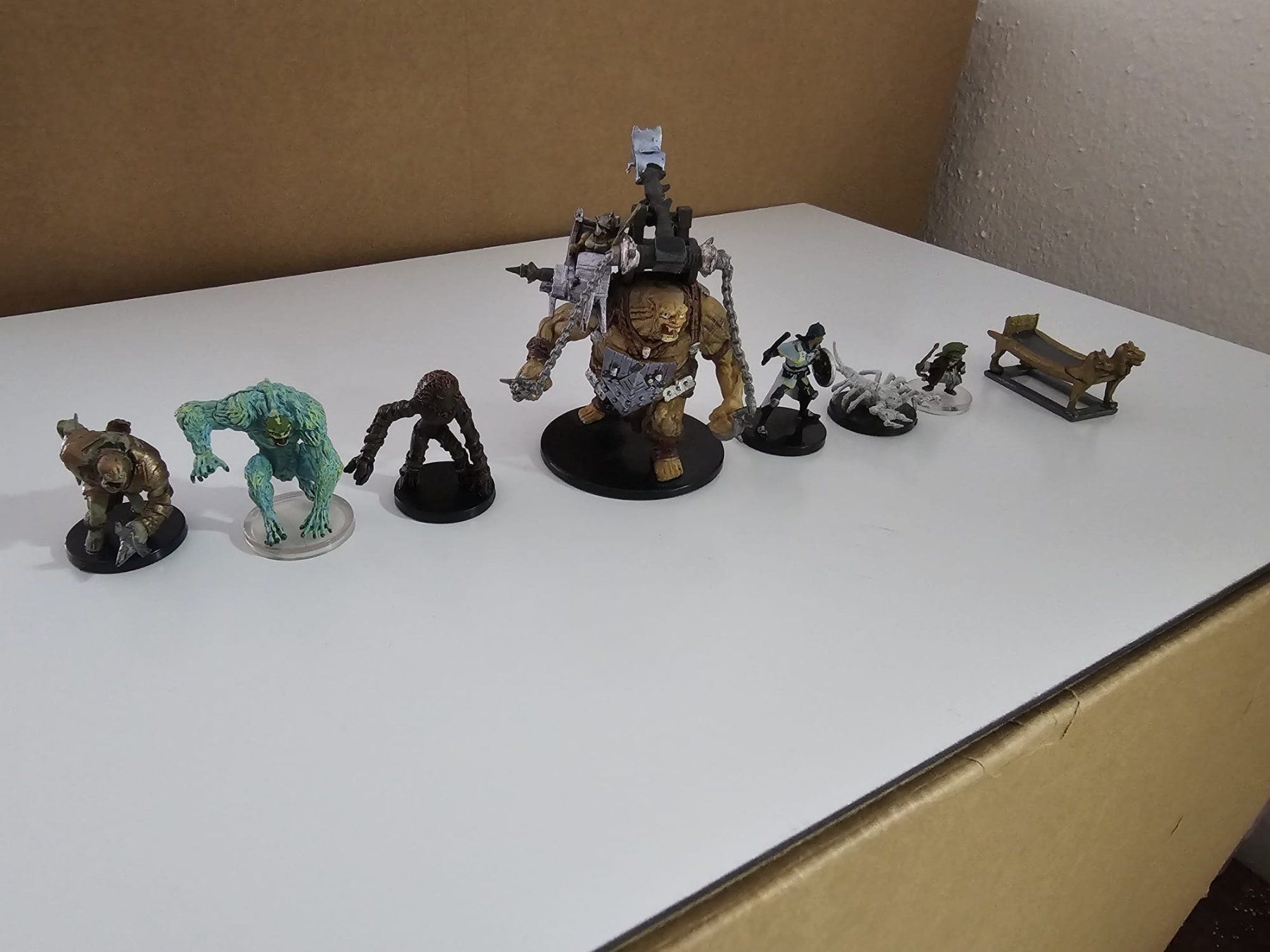 Spielzeuge: DnD/Pathfinder Mini-Box – Gebraucht aus Gerlafingen von Frog_warrior 2