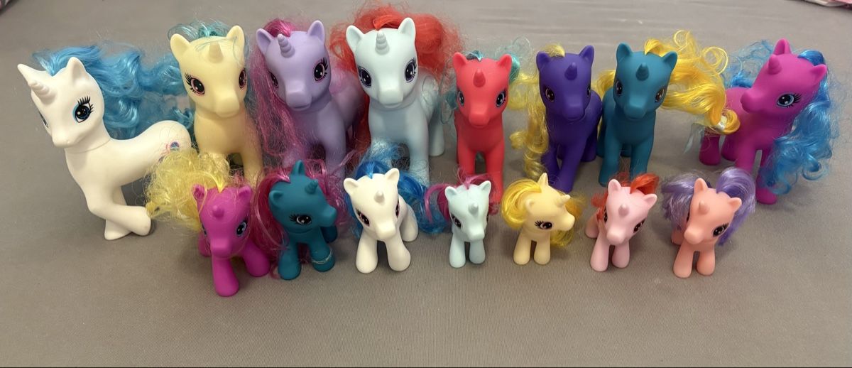 Jouets: Pony‘s Spielzeug – D'occasion à Buchs ZH par Similicious