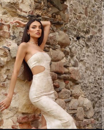 BERSHKA 🤍 robe moulante ouverte NEW! M
