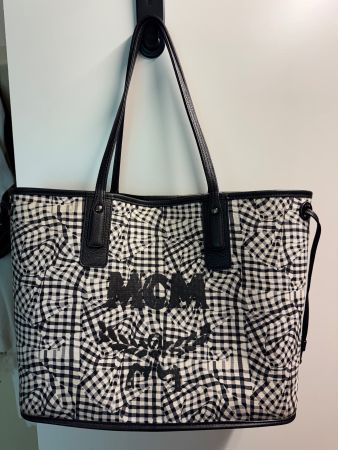 MCM Shopper Tasche schwarz weiss kariert gebraucht