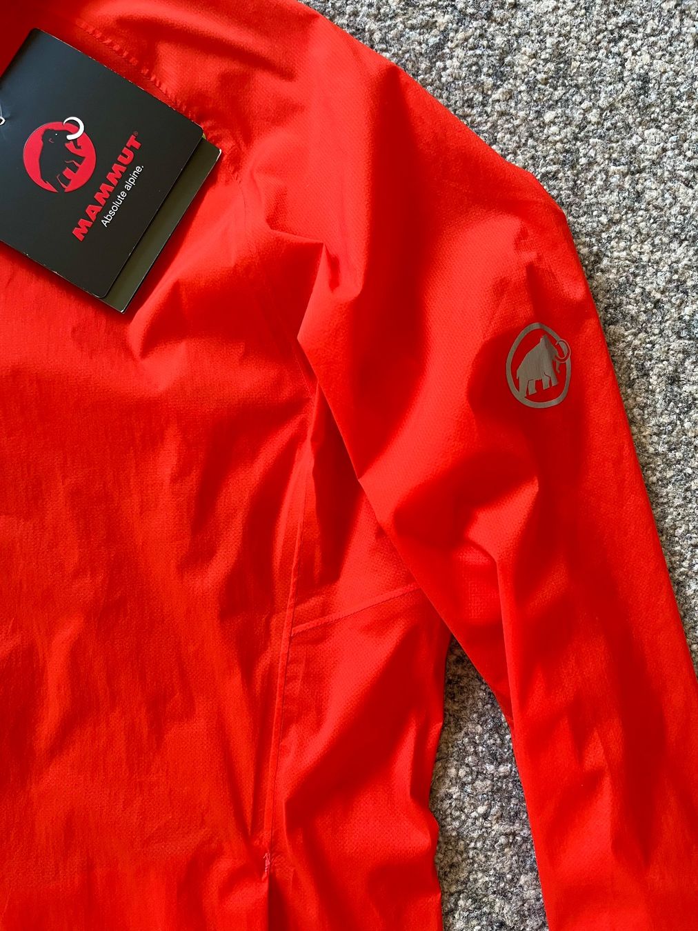Mammut Giacche: MAMMUT Rainspeed Jacket, dark orange, ultralight, GrM/50 – Nuovo e nell'imballaggio originale da Adliswil venduto da vette56 5